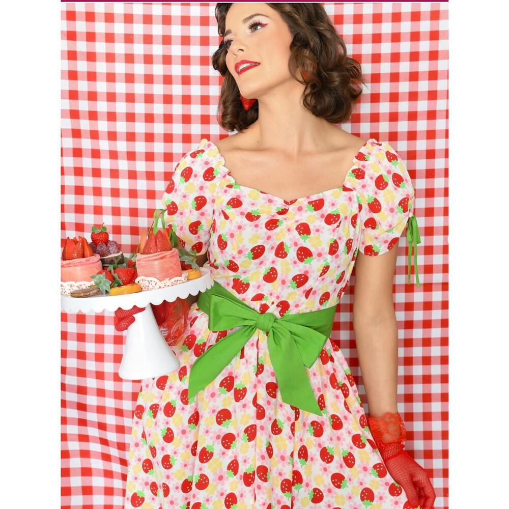 New! Unique Vintage 1950s Strawberry Print Swing Vintage Style Dress Sz M #73